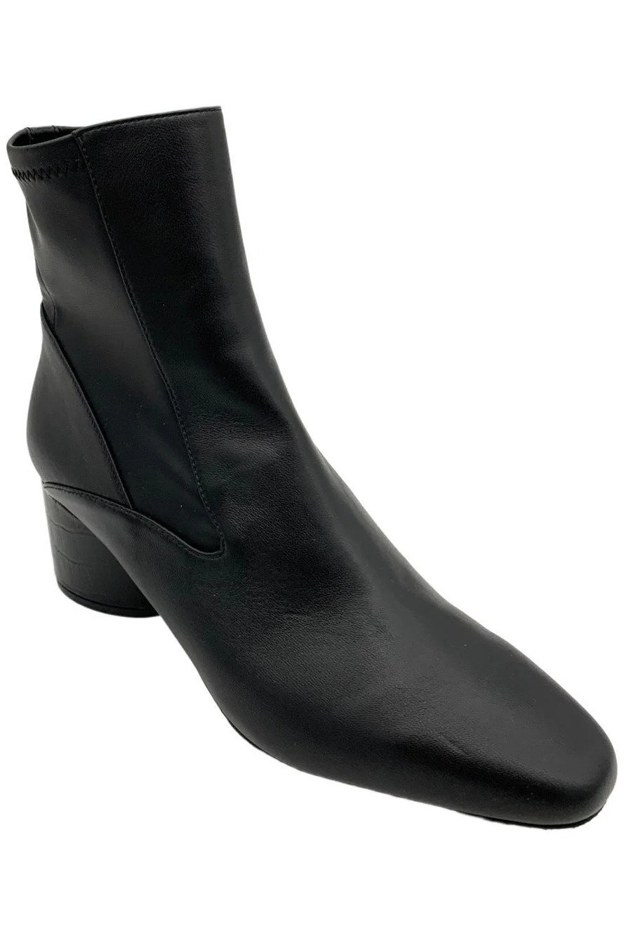 Donald Pliner Women's Gaige Suede Ankle Boots Black Nappa - Medium
